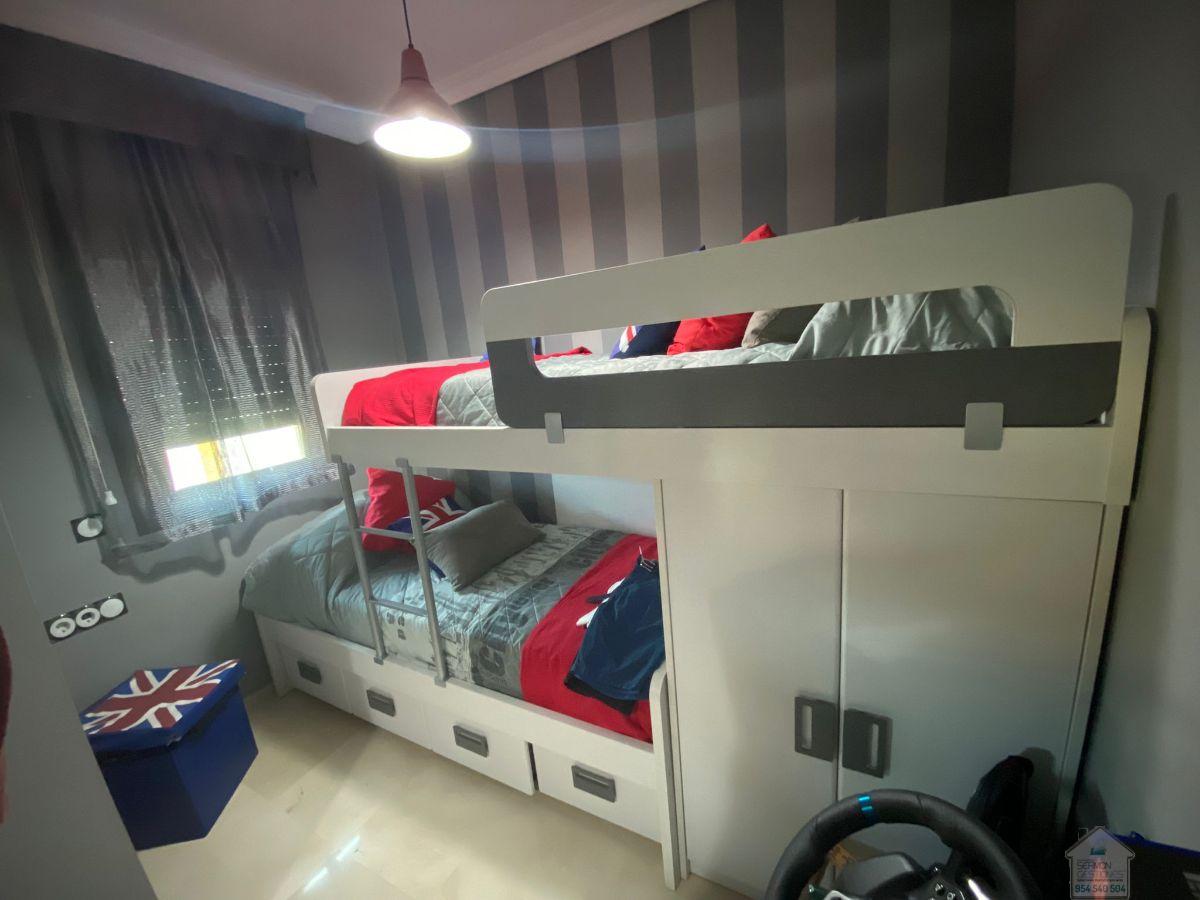 For sale of chalet in Dos Hermanas