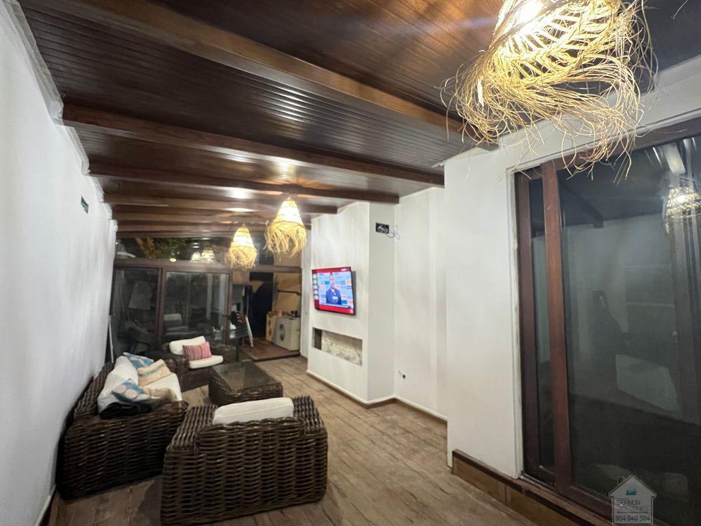 For sale of chalet in Dos Hermanas
