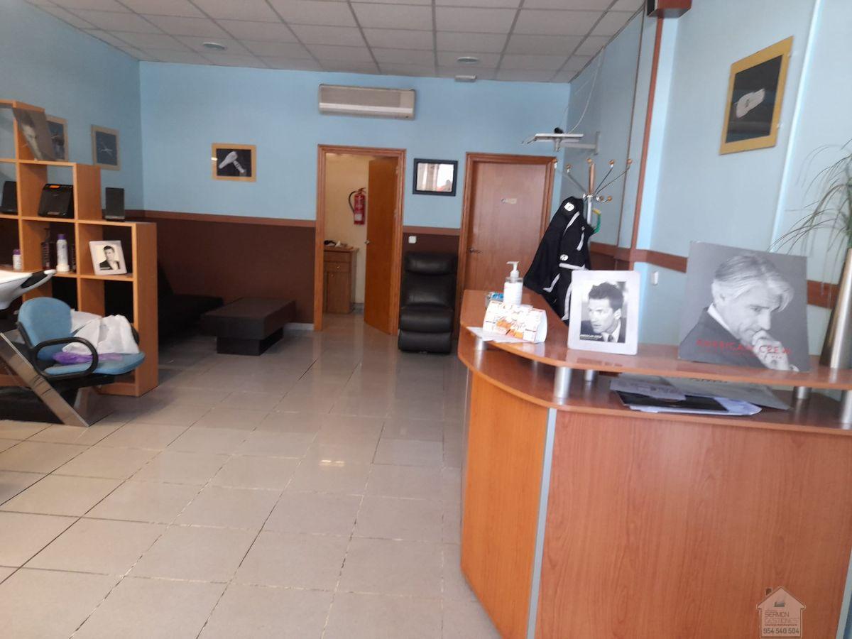 For sale of commercial in Sevilla