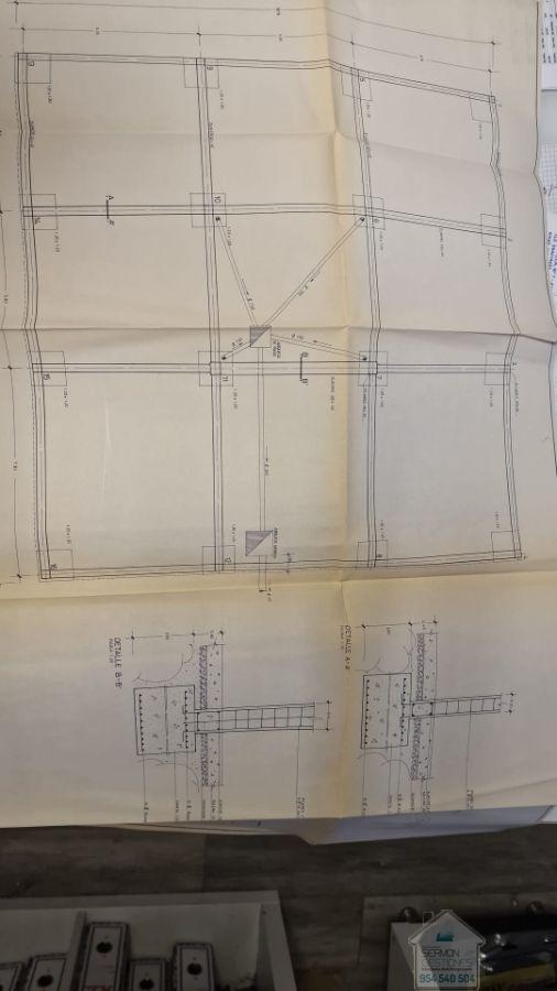 For sale of industrial plant/warehouse in Sevilla