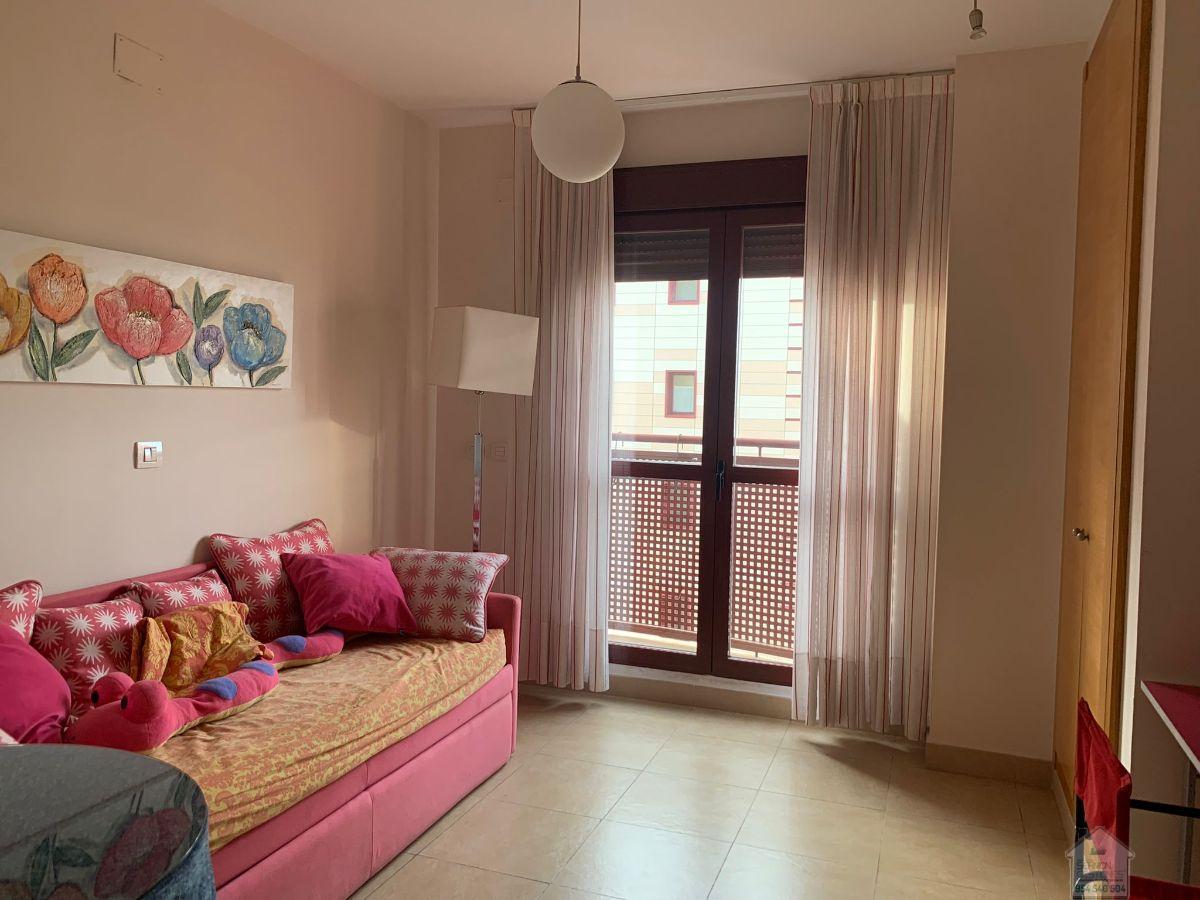 For rent of flat in Sevilla