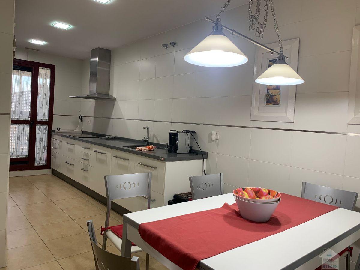 For rent of flat in Sevilla