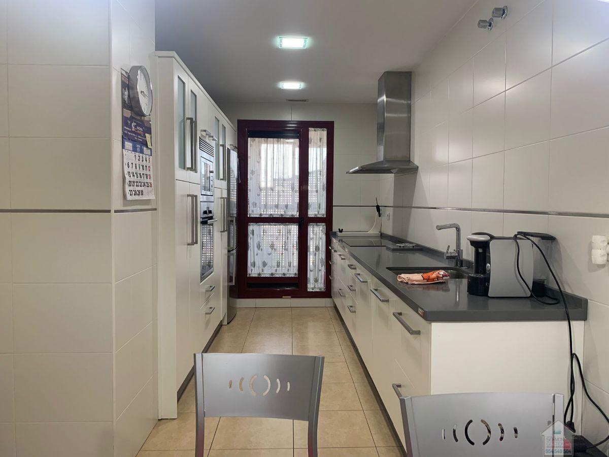 For rent of flat in Sevilla