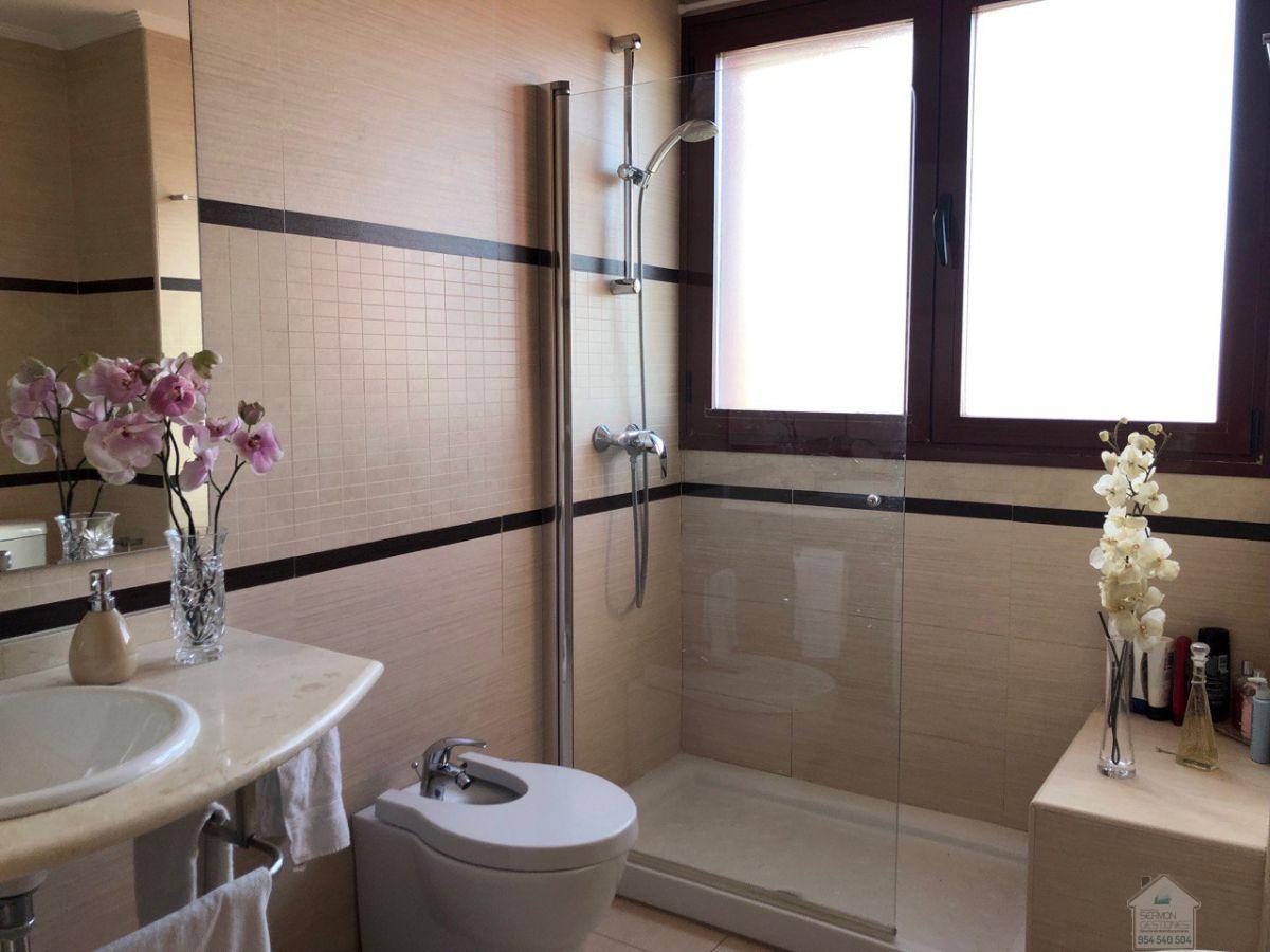 For rent of flat in Sevilla