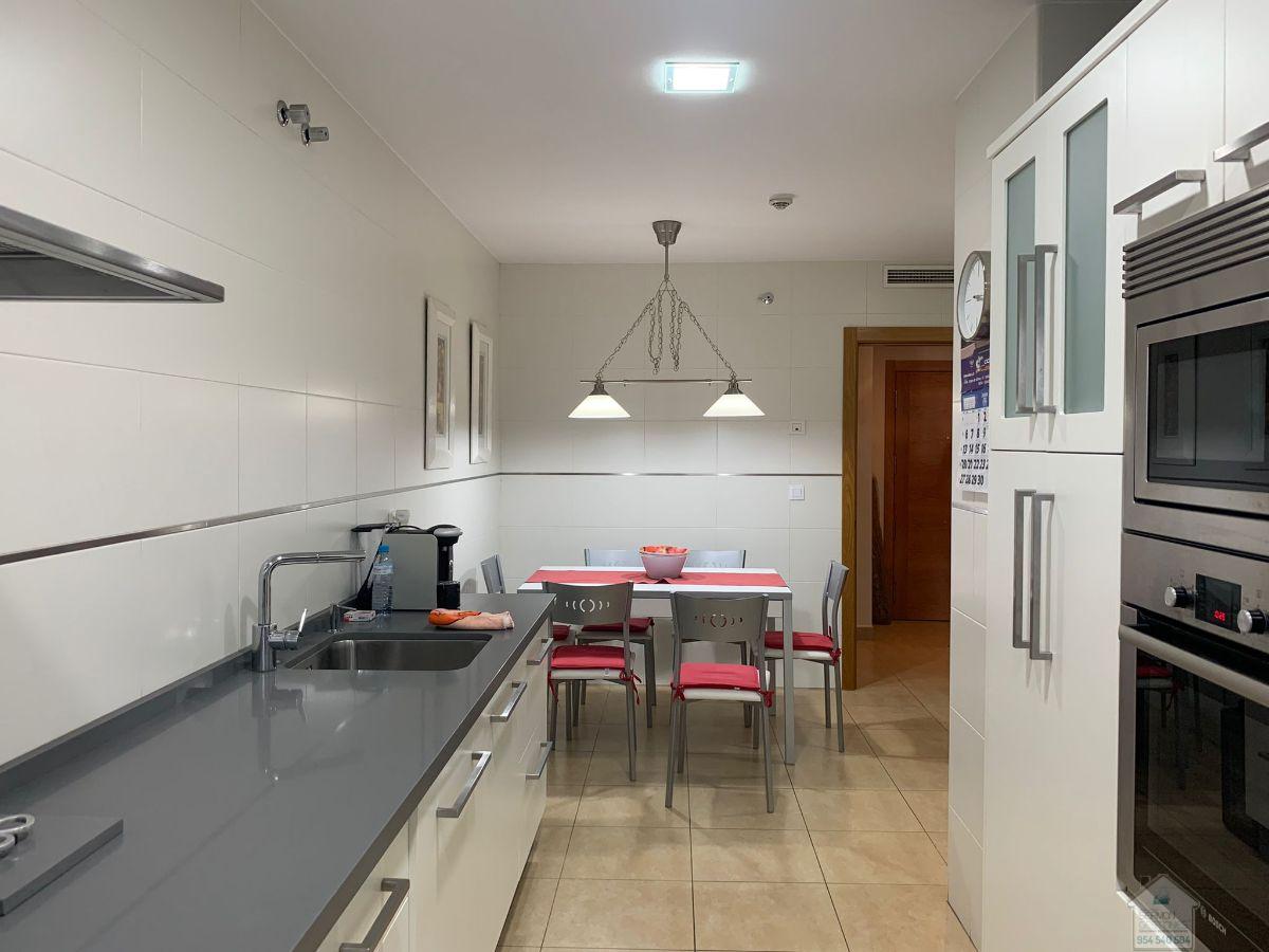 For rent of flat in Sevilla