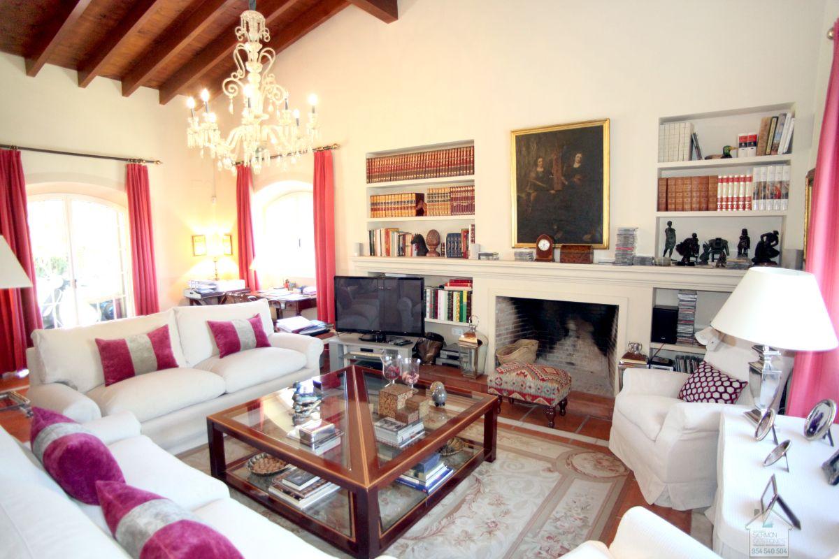 For sale of chalet in Mairena del Aljarafe