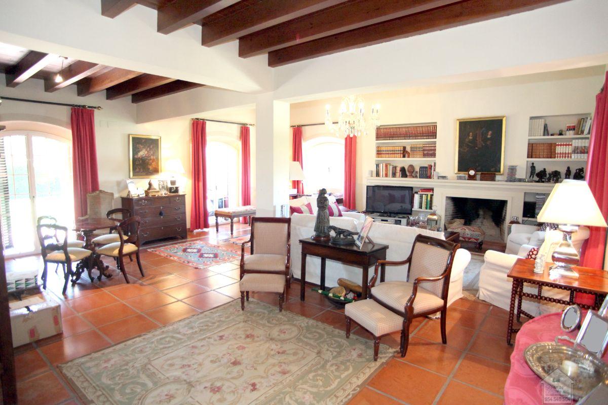 For sale of chalet in Mairena del Aljarafe