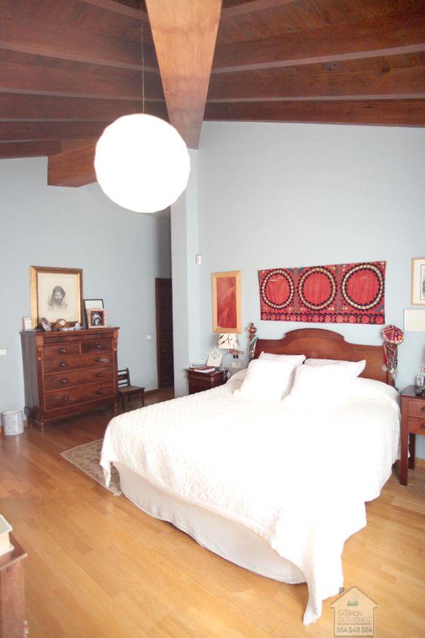 For sale of chalet in Mairena del Aljarafe