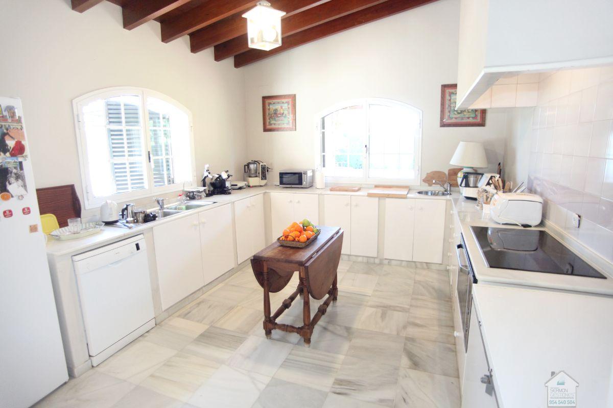 For sale of chalet in Mairena del Aljarafe