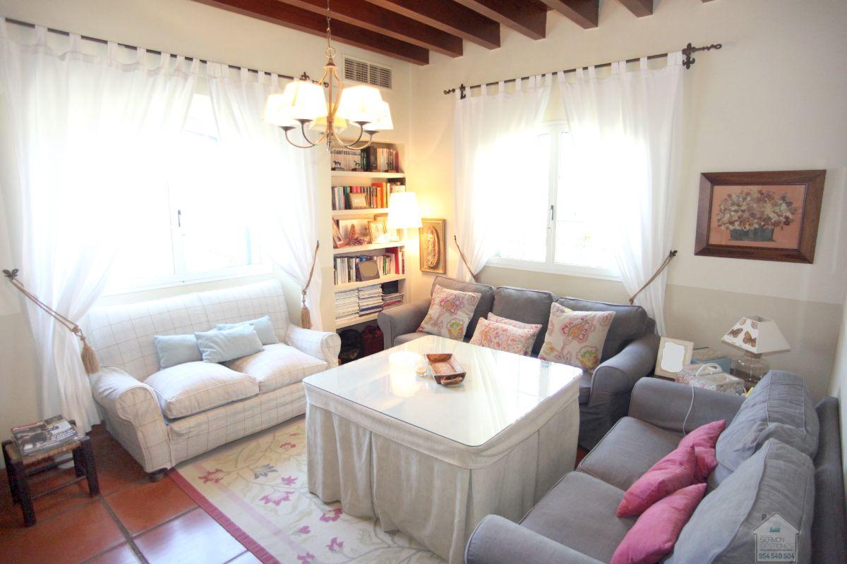 For sale of chalet in Mairena del Aljarafe