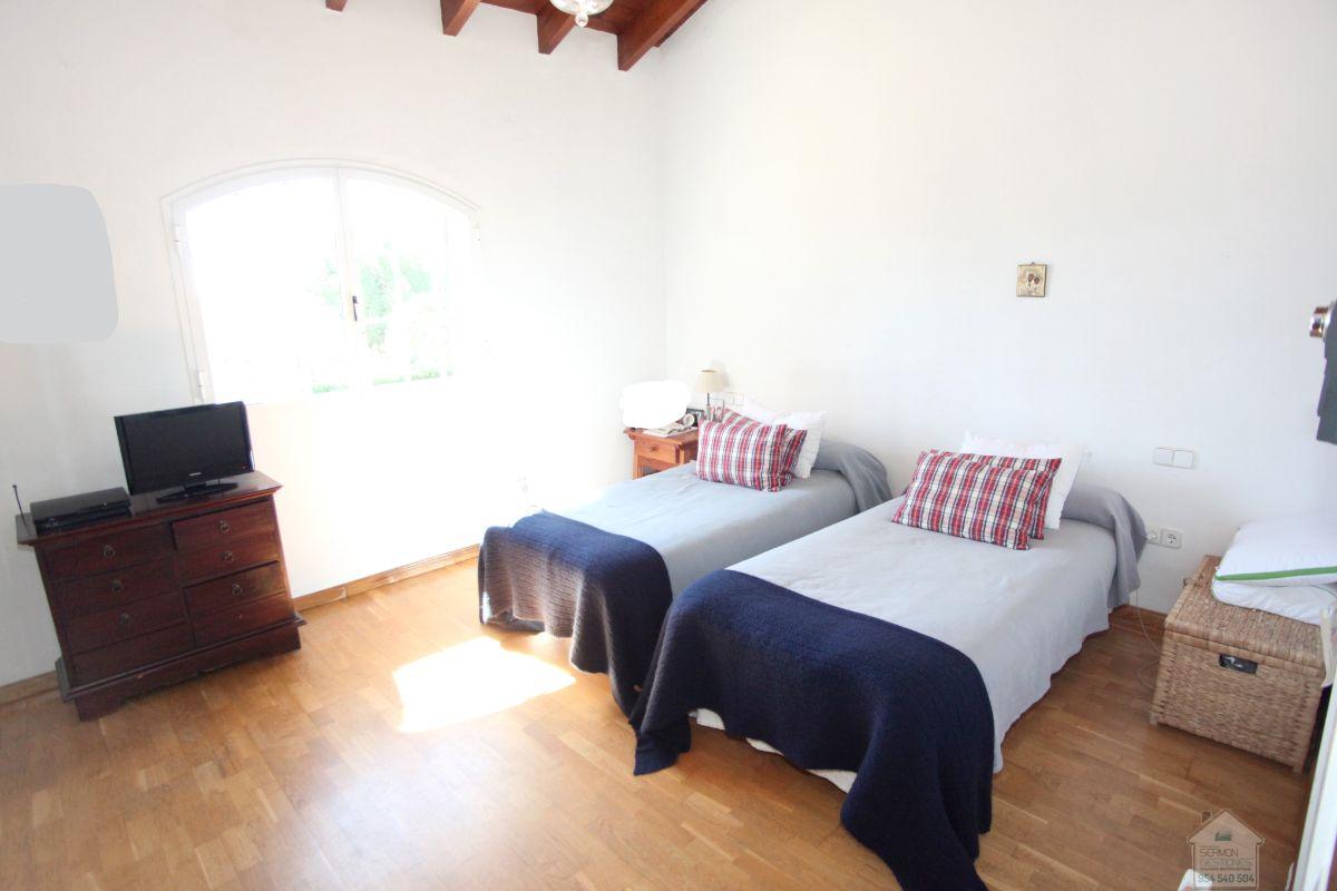 For sale of chalet in Mairena del Aljarafe