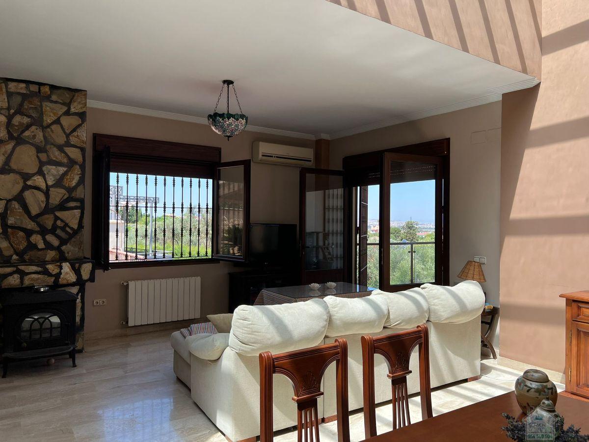 For sale of chalet in Sevilla
