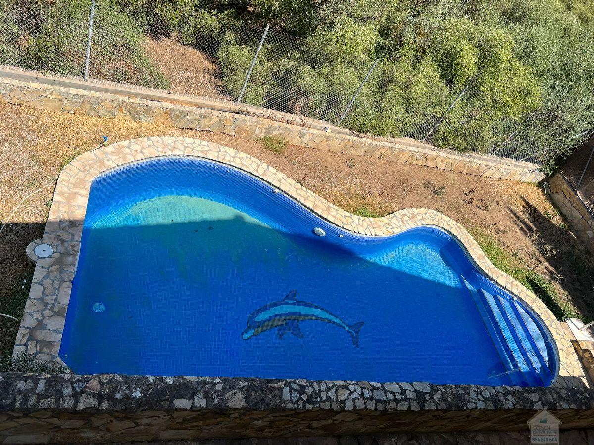 For sale of chalet in Sevilla