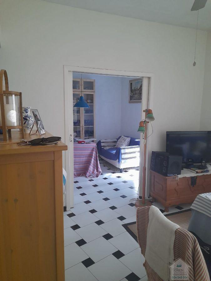 For sale of building in Sevilla