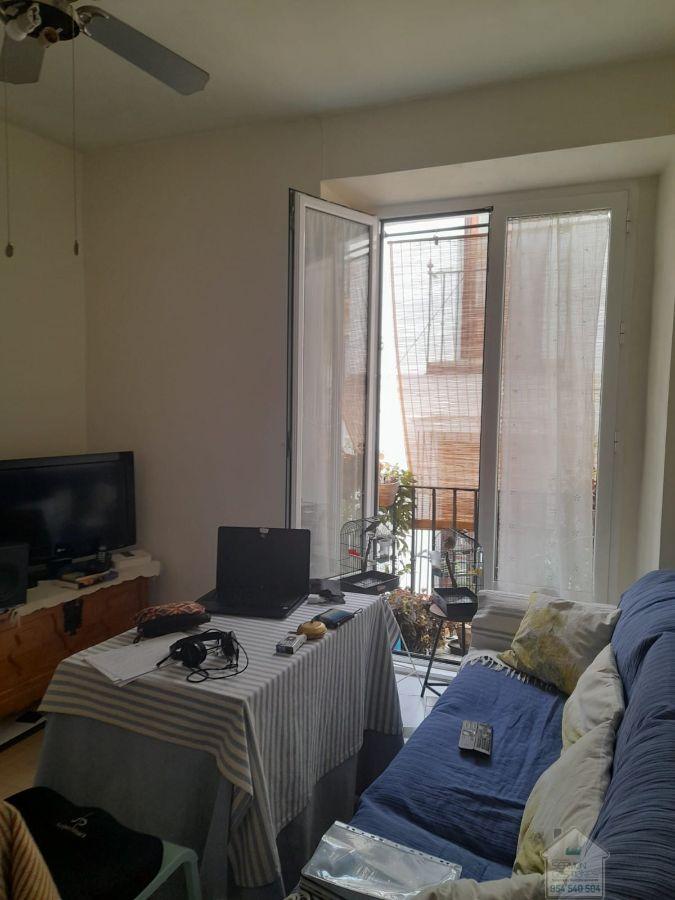 For sale of building in Sevilla