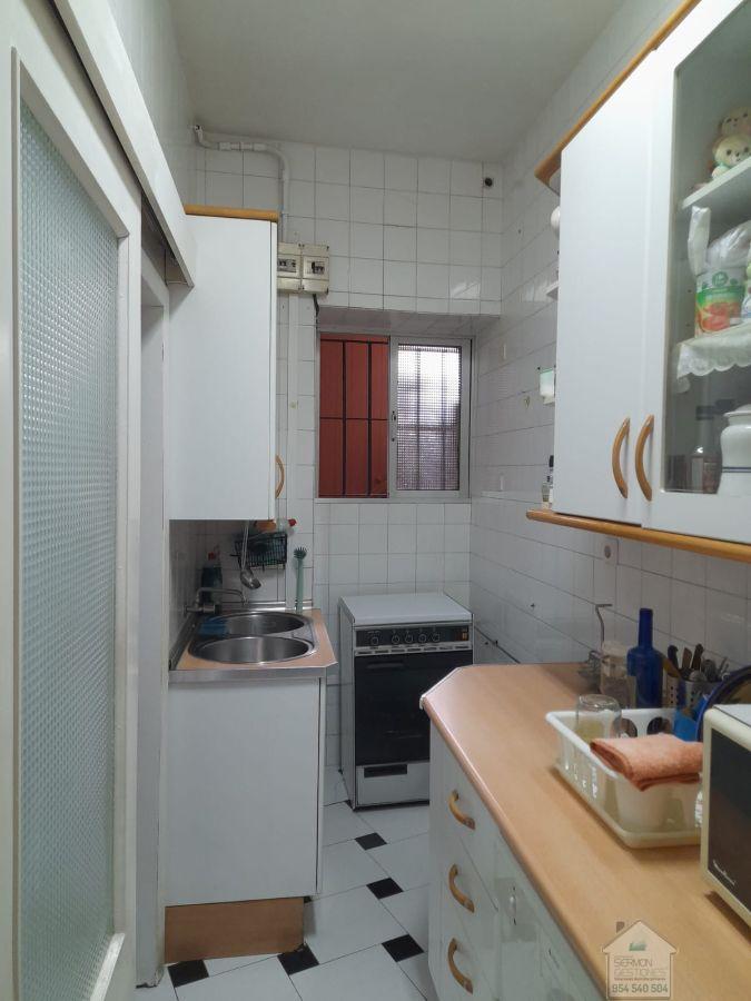 For sale of building in Sevilla