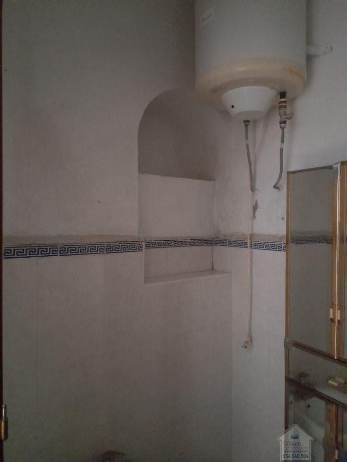 For sale of building in Sevilla