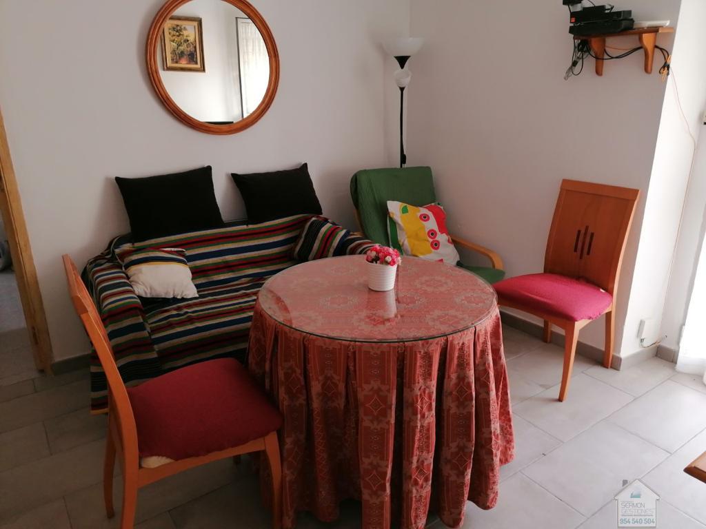 For sale of building in Sevilla