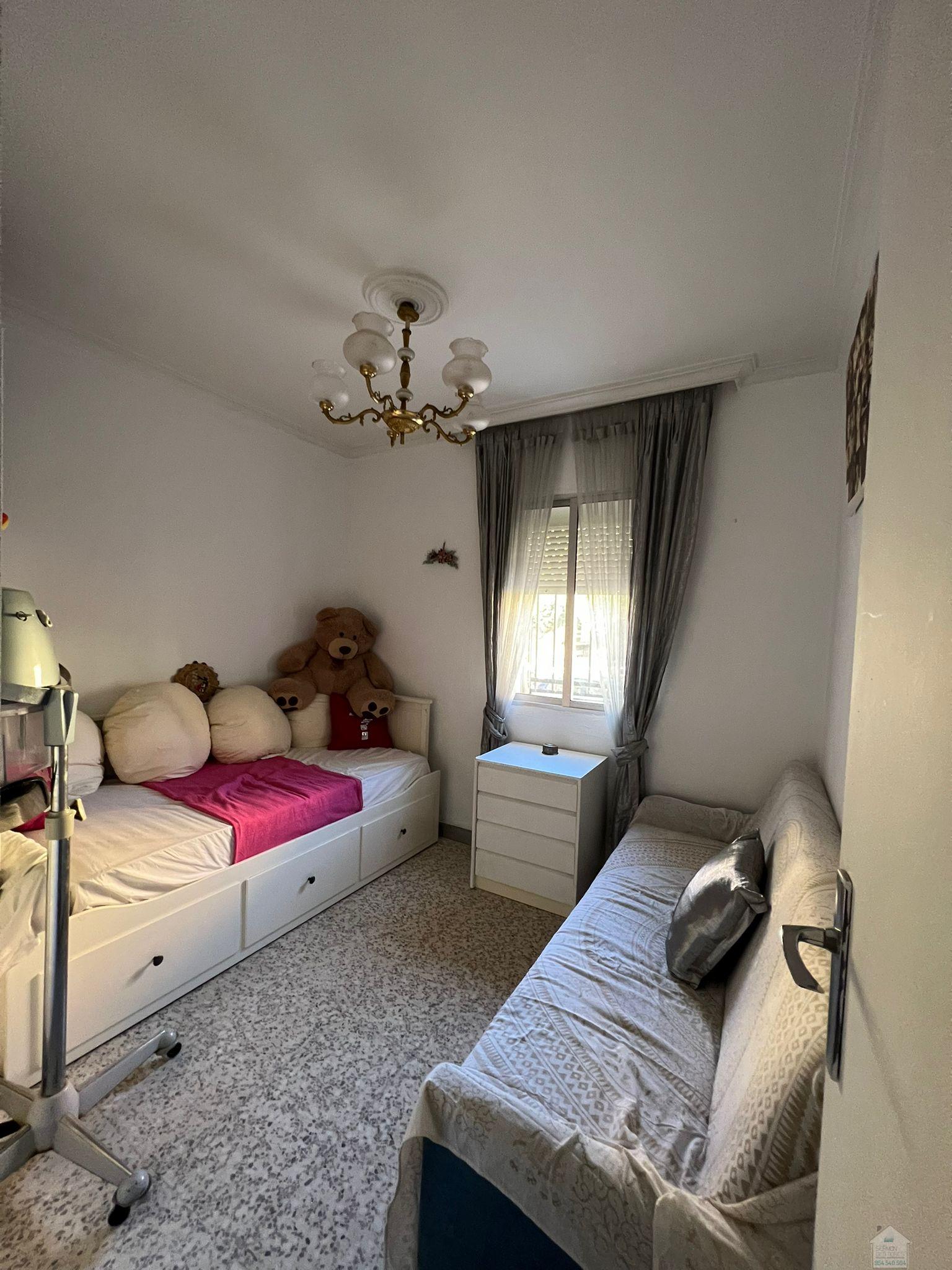 For sale of flat in Sevilla