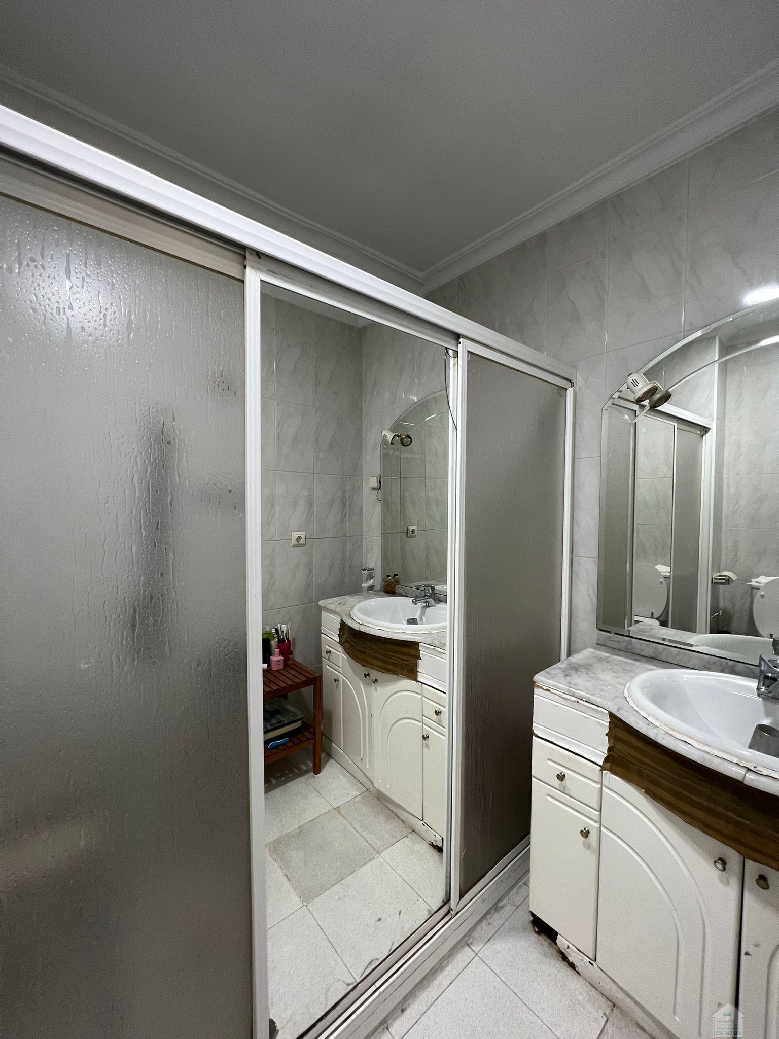 For sale of flat in Sevilla