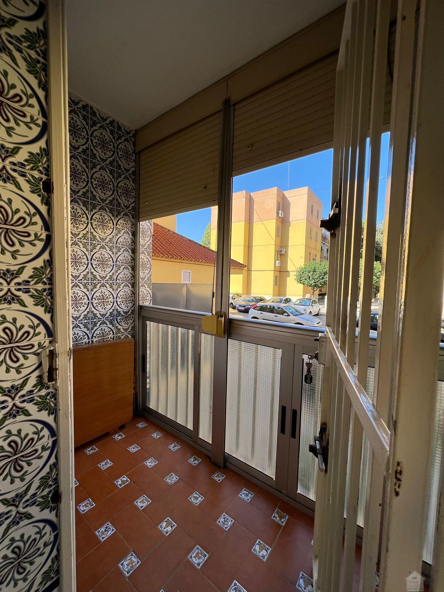 For sale of flat in Sevilla