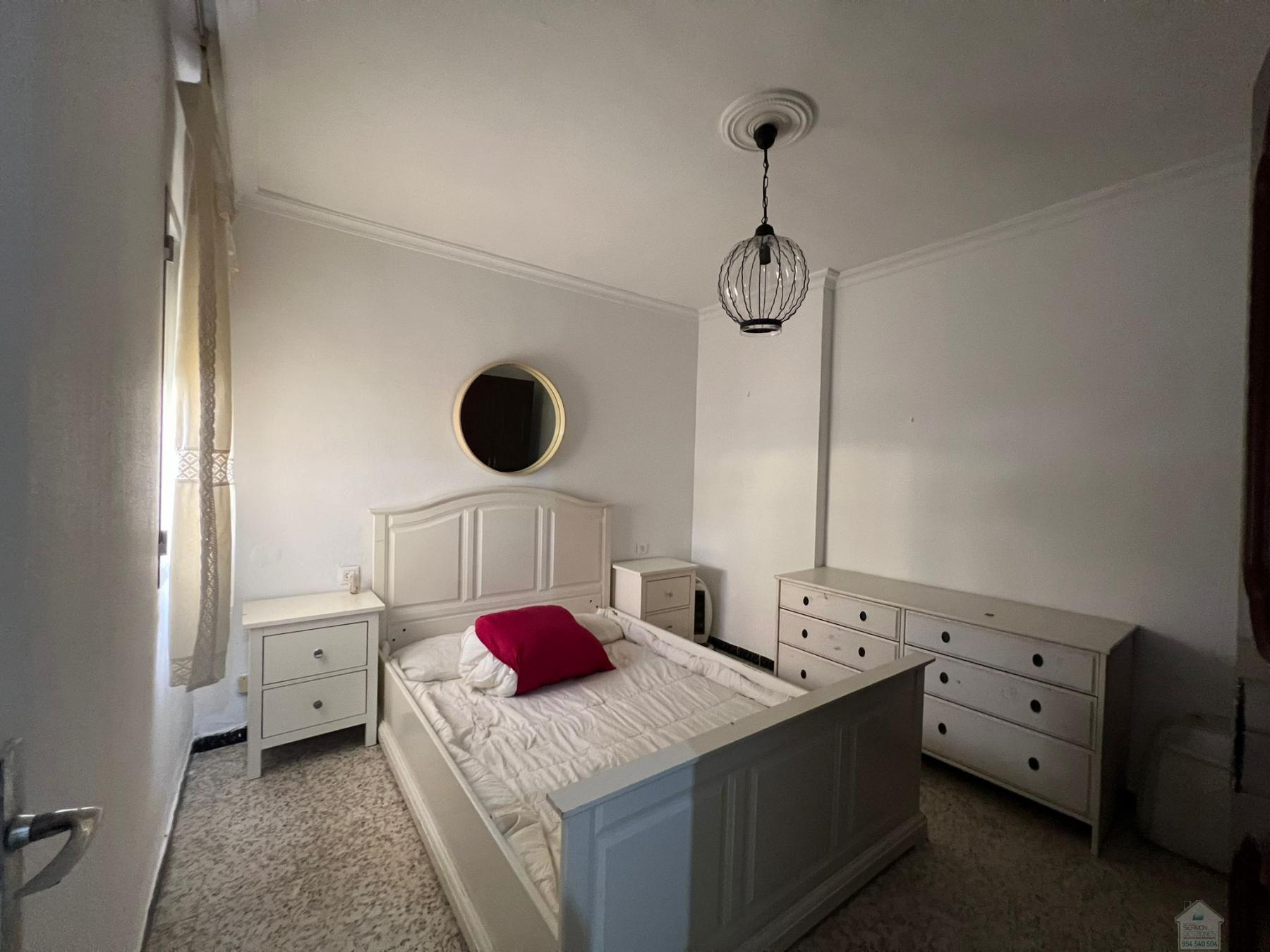 For sale of flat in Sevilla