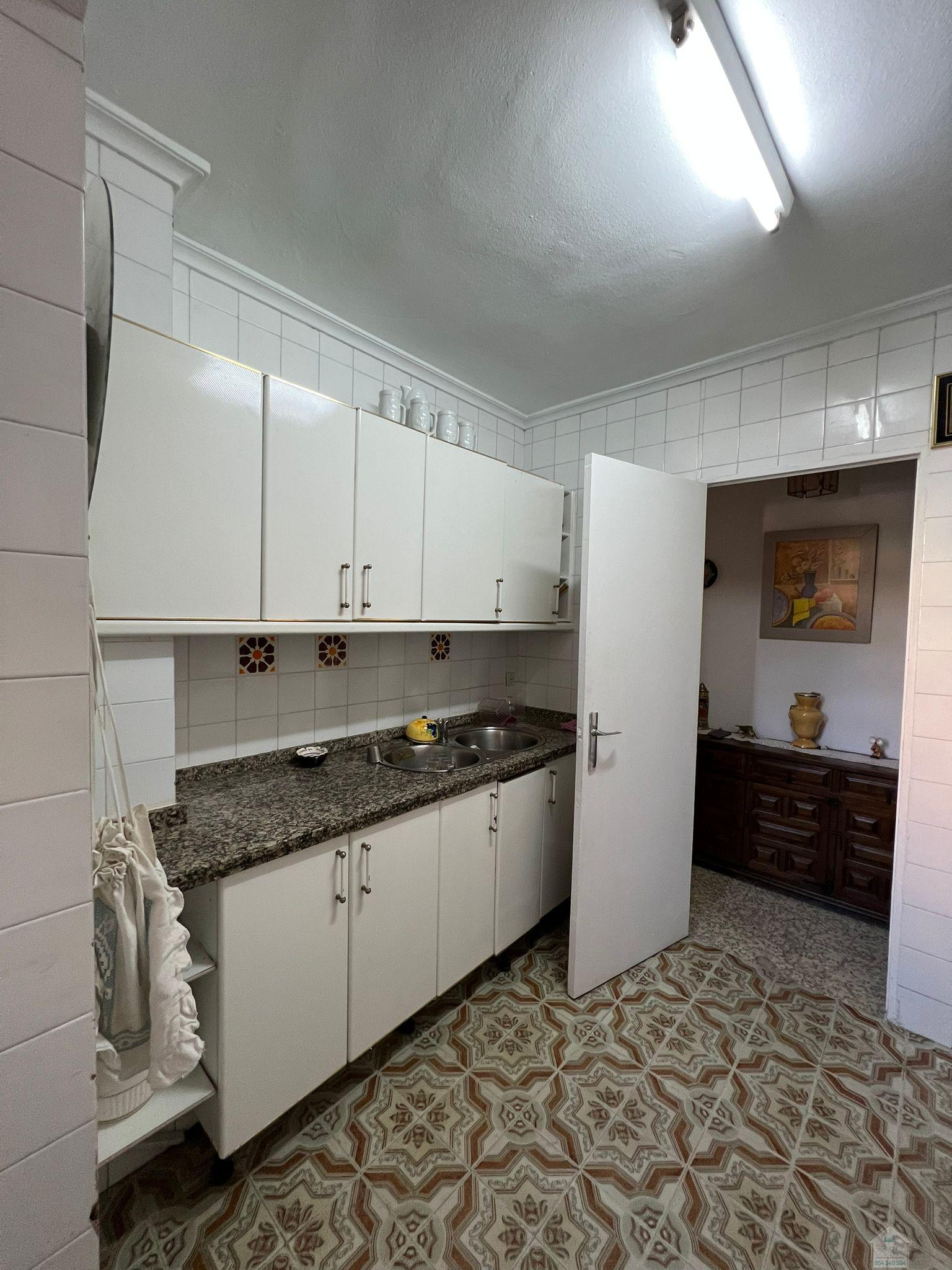 For sale of flat in Sevilla