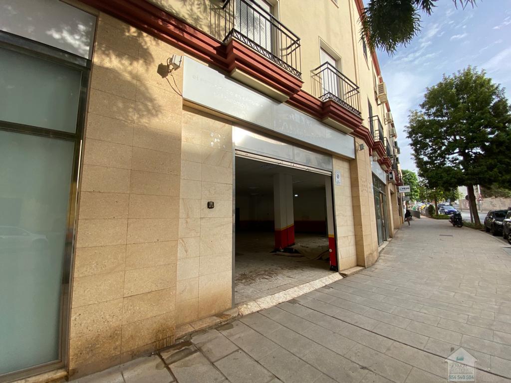 For rent of commercial in Alcalá de Guadaíra