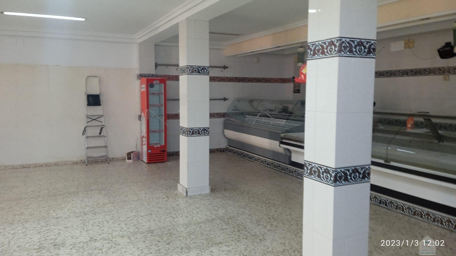 Venta de local comercial en Castilleja de la Cuesta