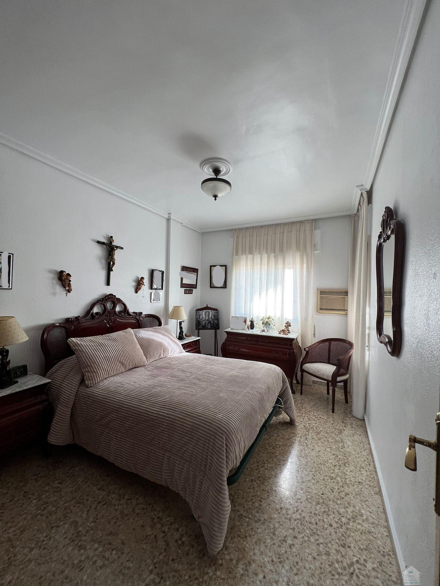 For sale of flat in Sevilla