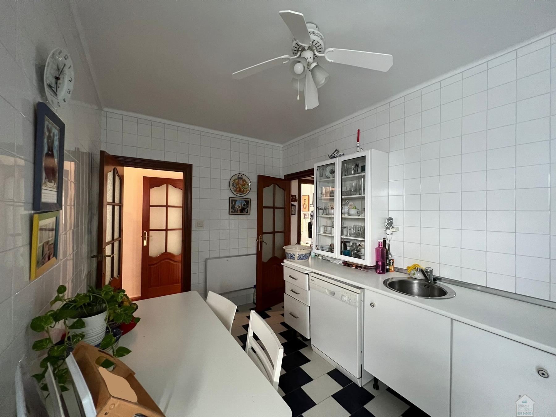 For sale of flat in Sevilla