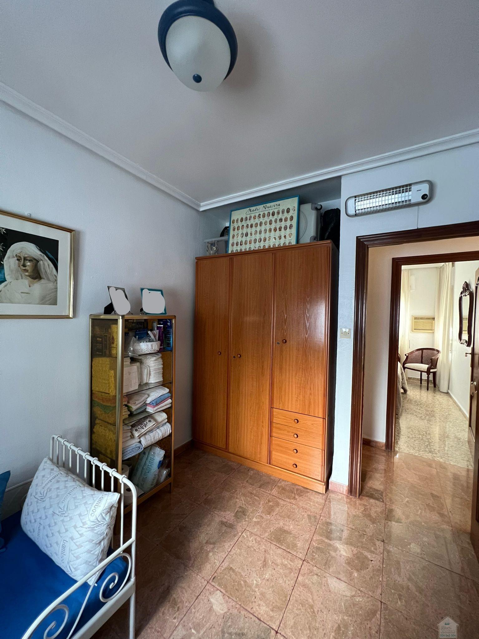 For sale of flat in Sevilla