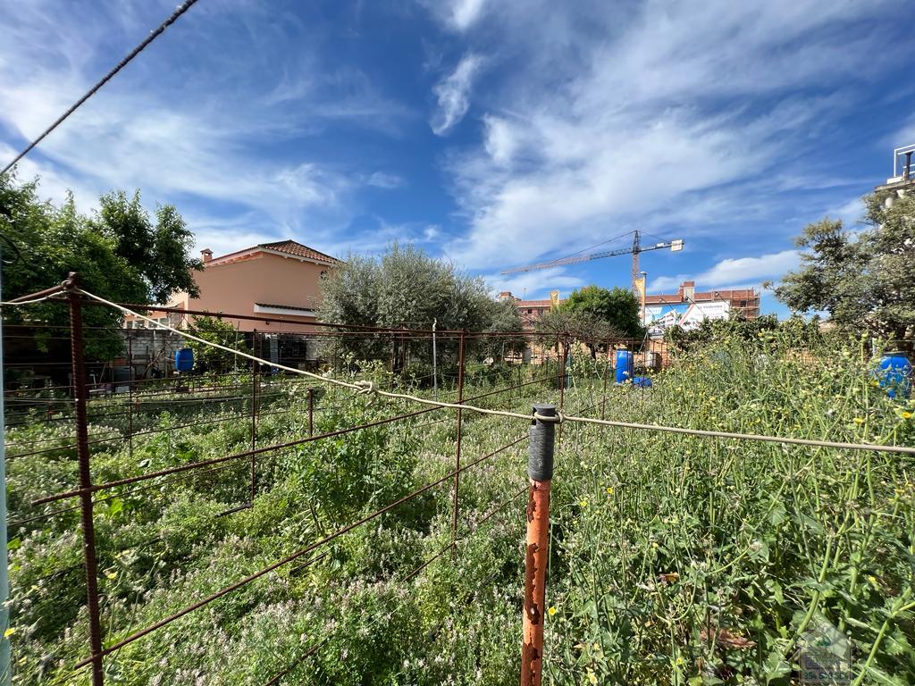 Venta de terreno en Castilleja de la Cuesta