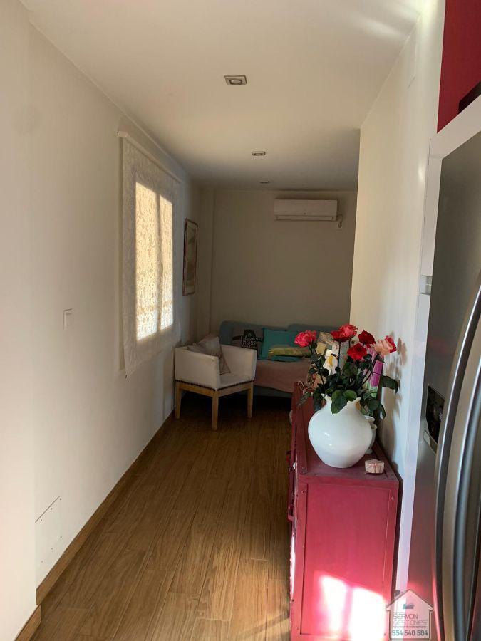 For rent of chalet in Espartinas