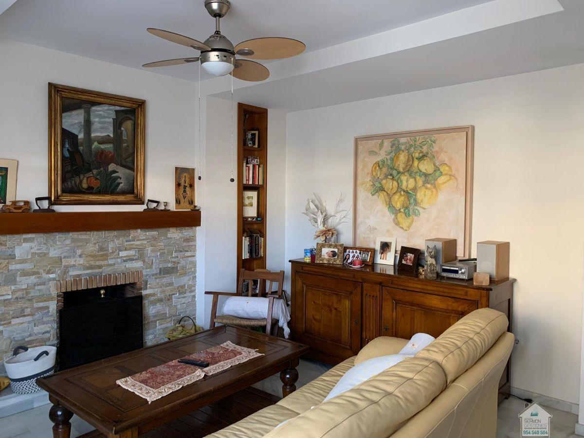 For rent of chalet in Espartinas