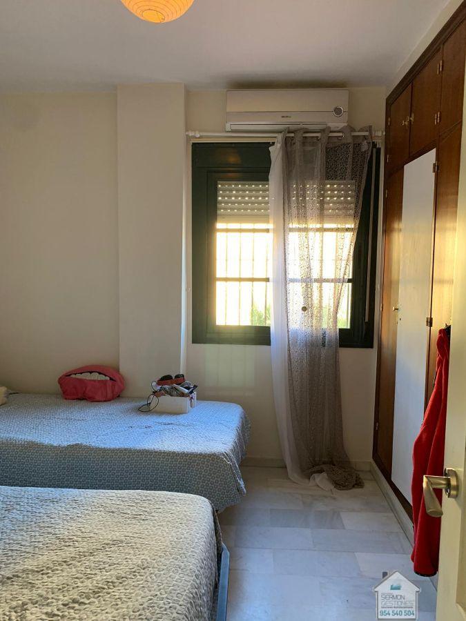 For rent of chalet in Espartinas