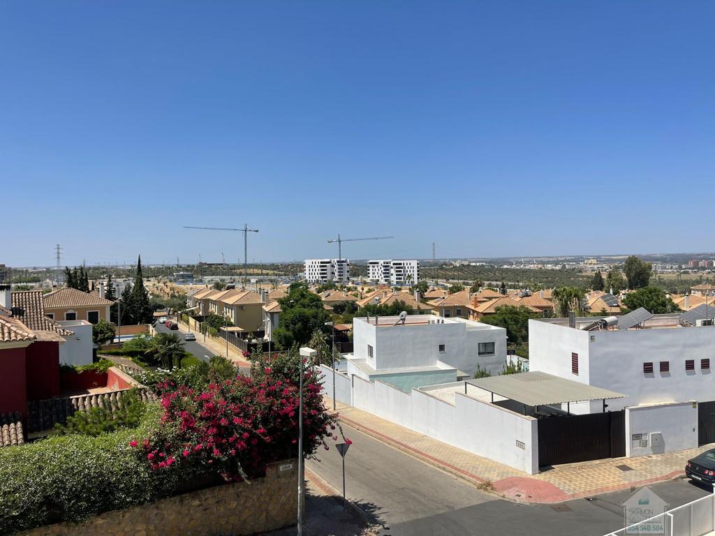 Venta de chalet en Dos Hermanas