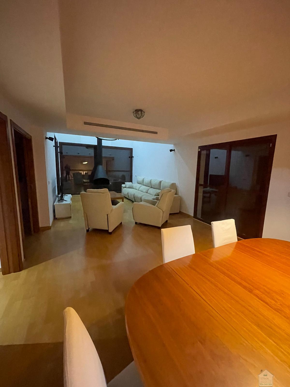 Venta de chalet en Dos Hermanas