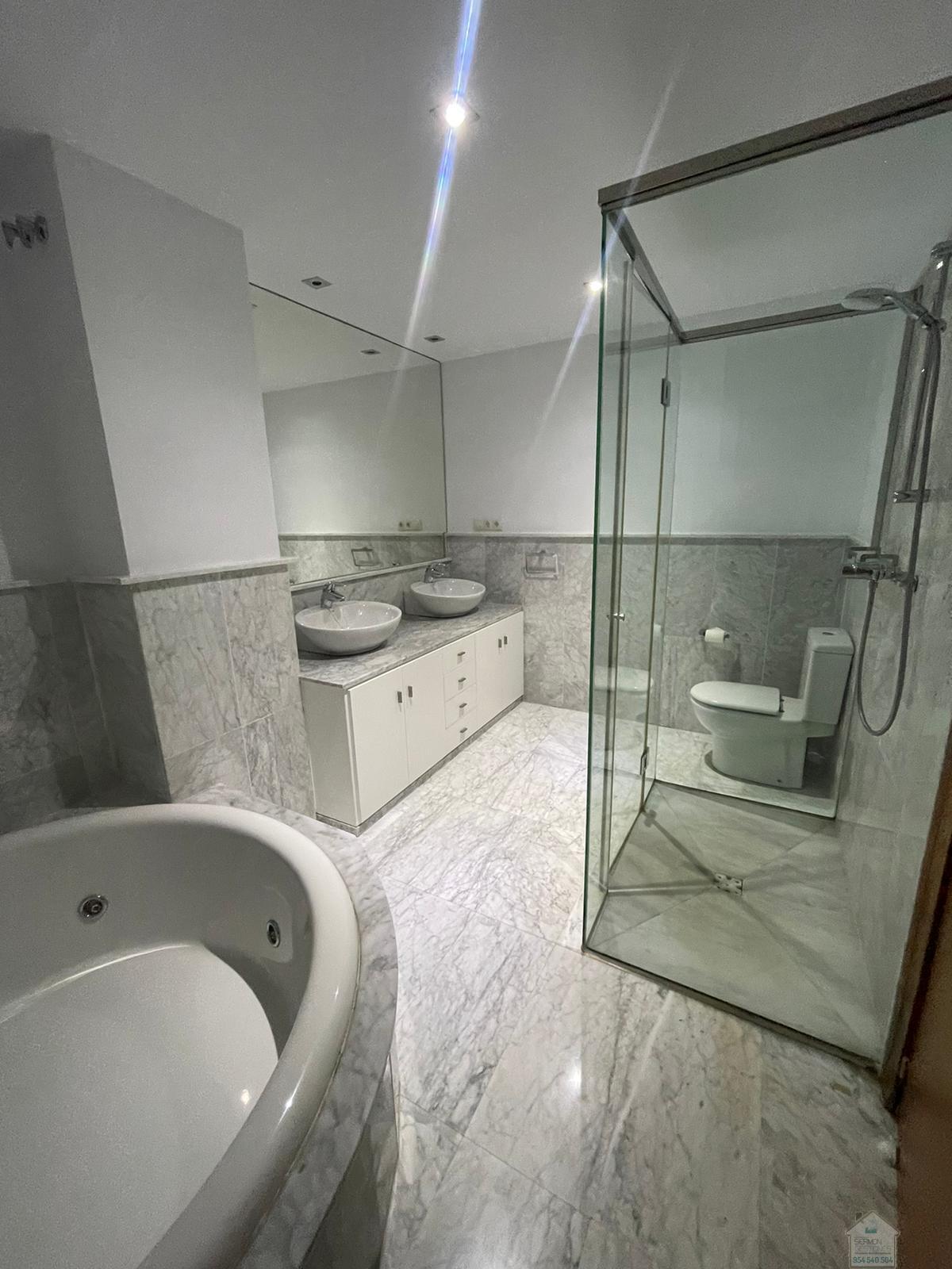 Venta de chalet en Dos Hermanas