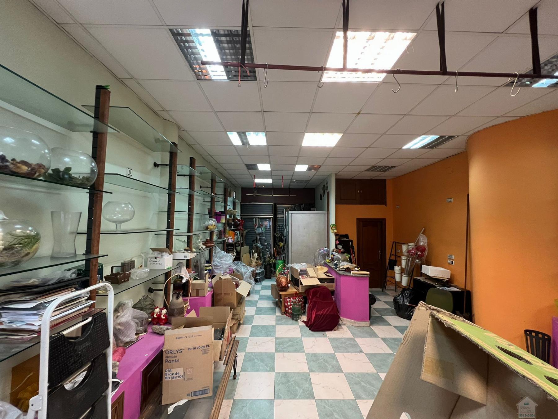 For sale of commercial in Sevilla
