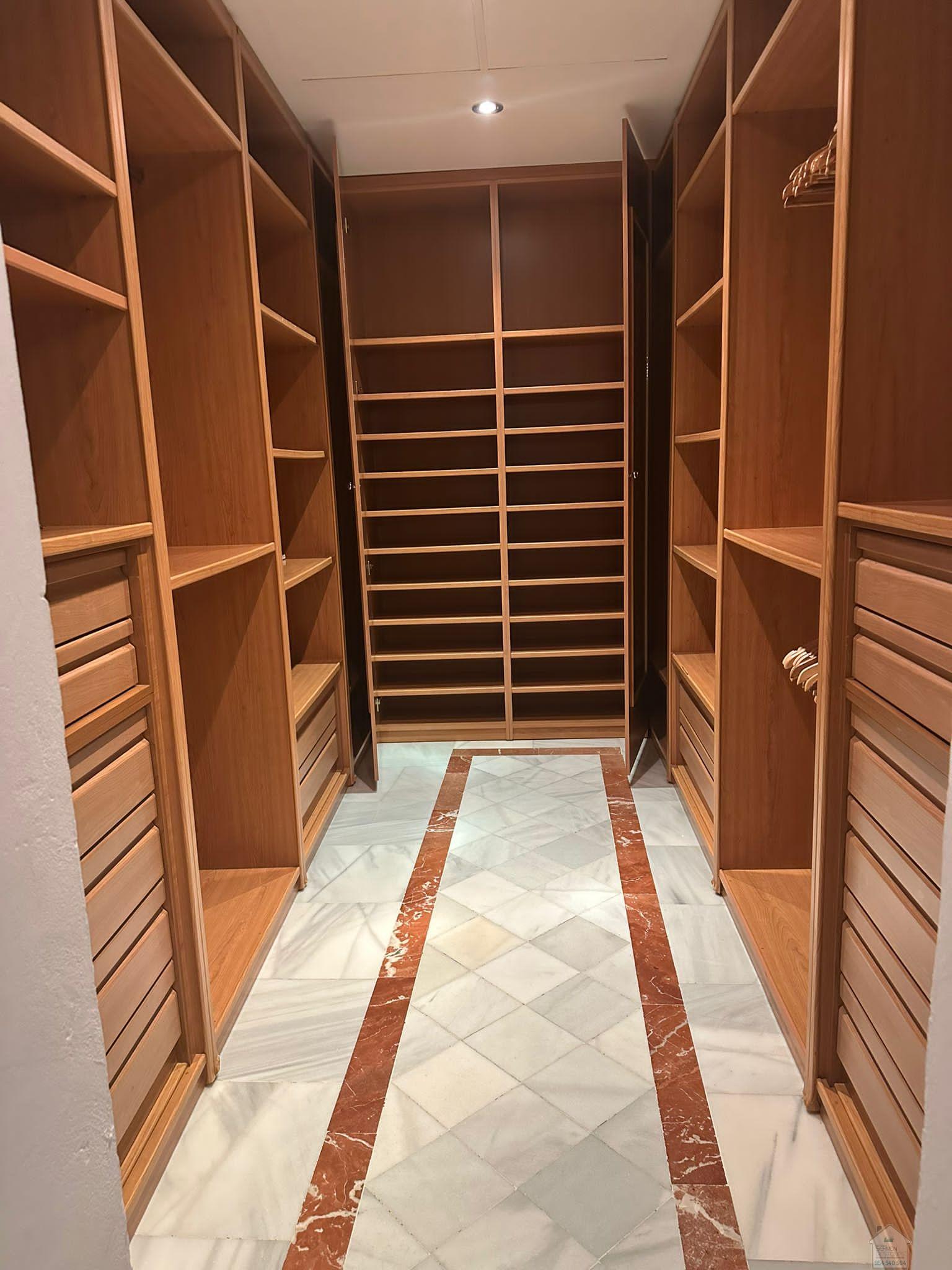 For rent of flat in Sevilla