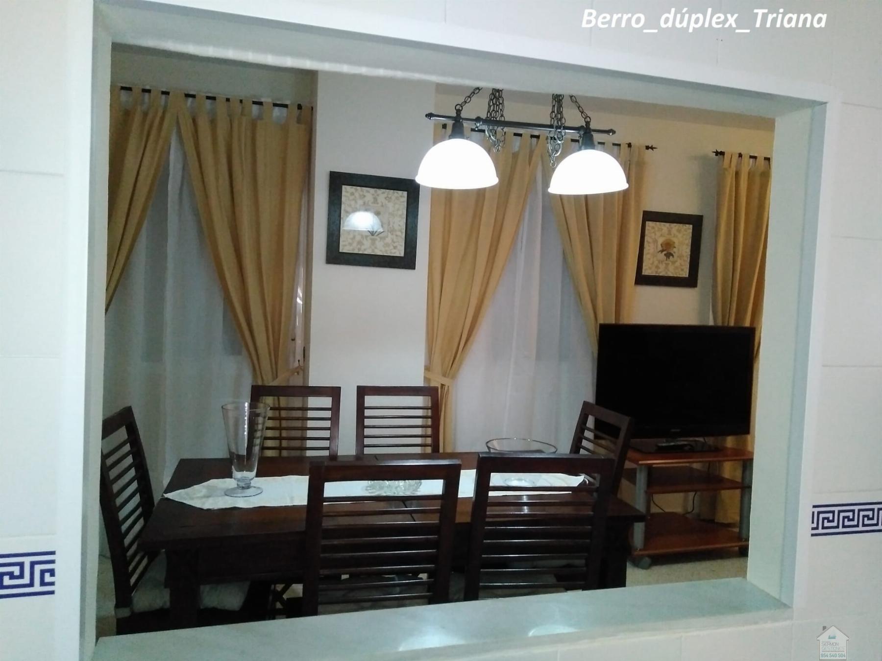For rent of duplex in Sevilla