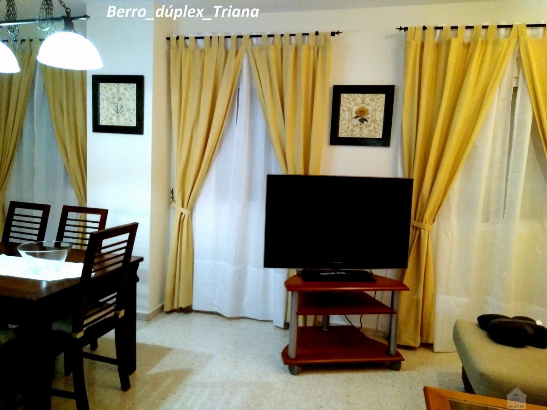 For rent of duplex in Sevilla