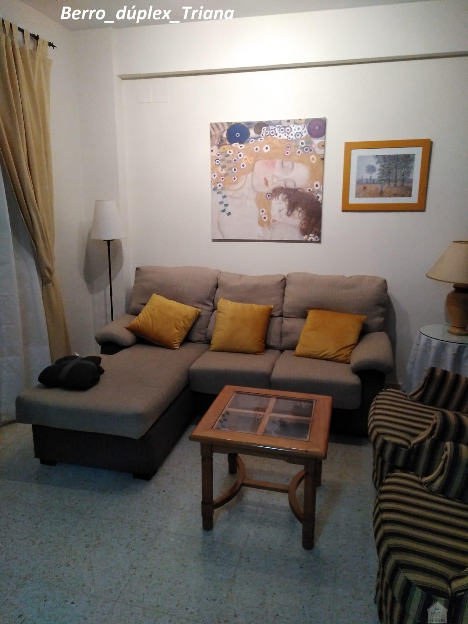 For rent of duplex in Sevilla