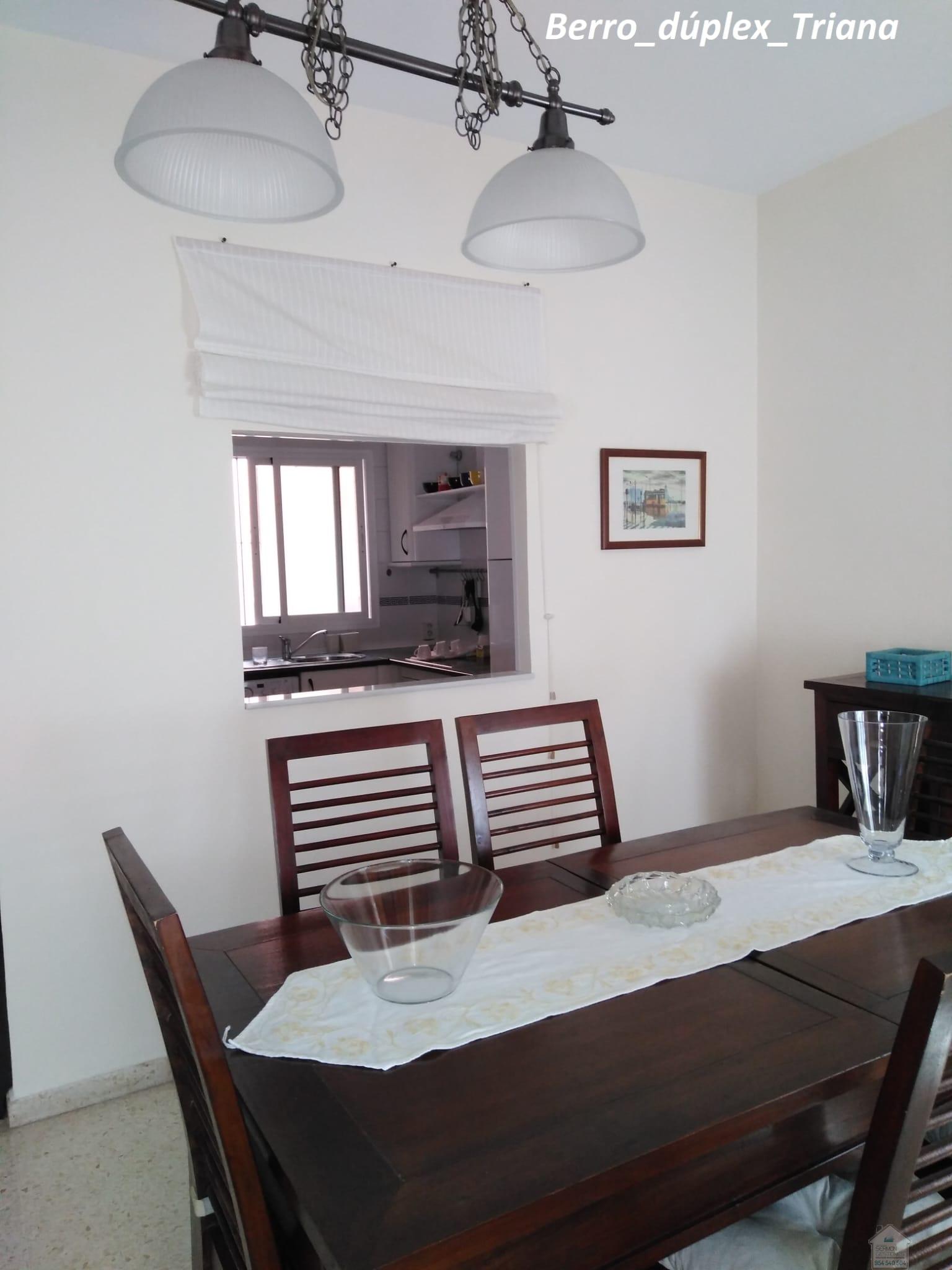 For rent of duplex in Sevilla