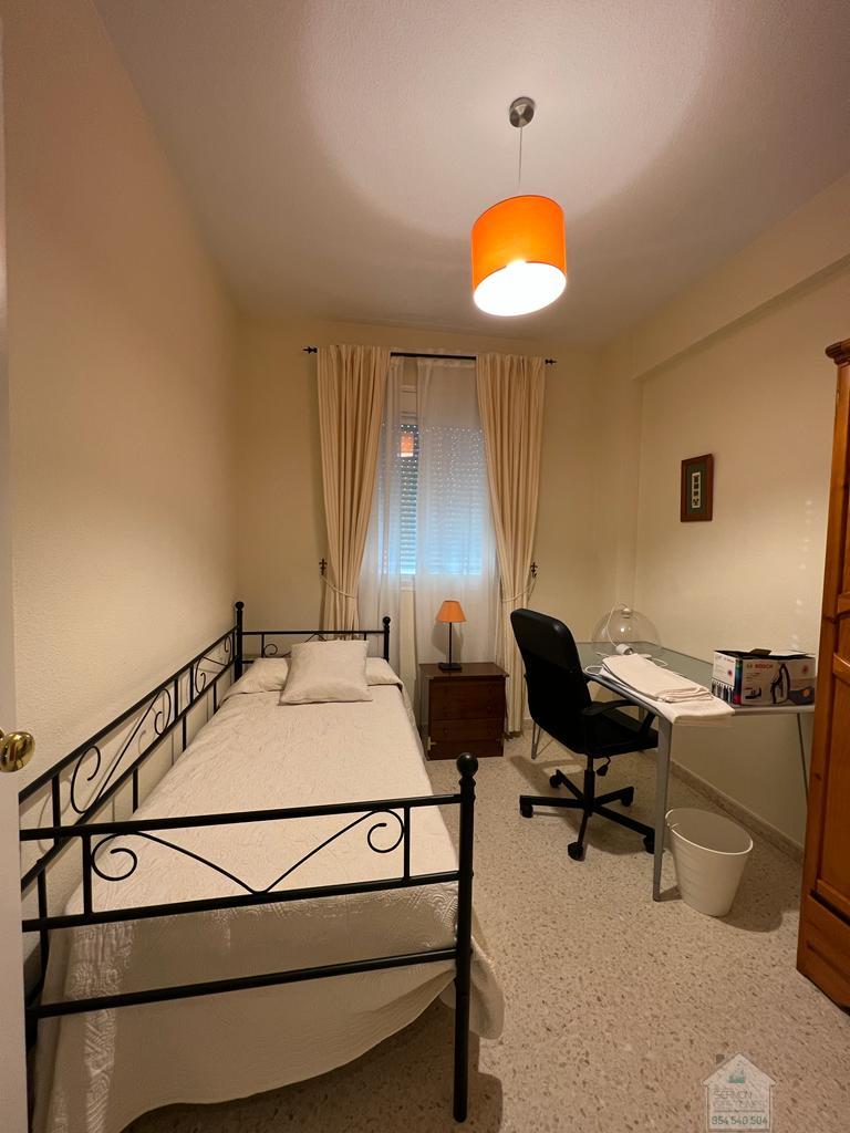 For rent of duplex in Sevilla