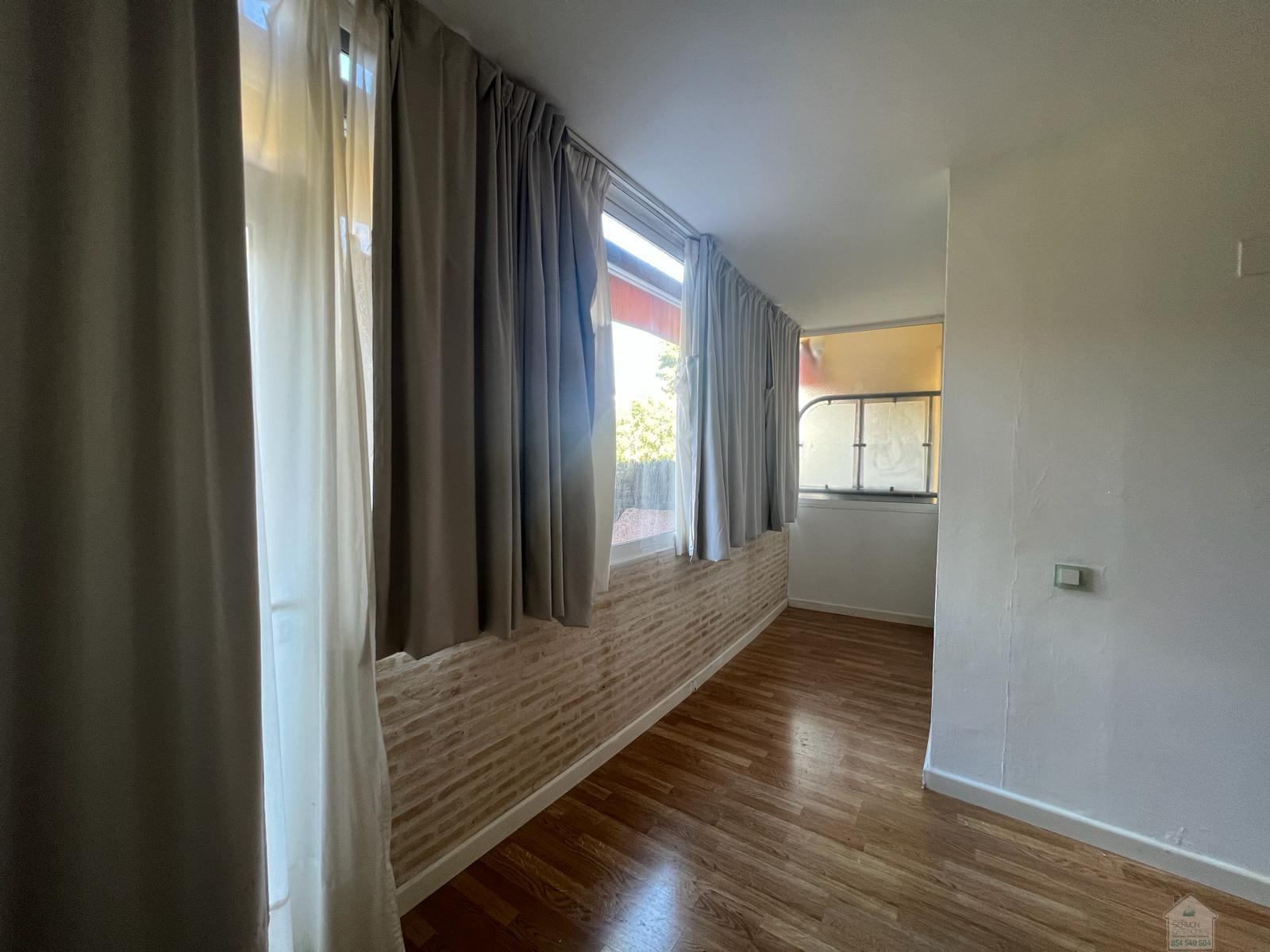 For sale of flat in Mairena del Aljarafe