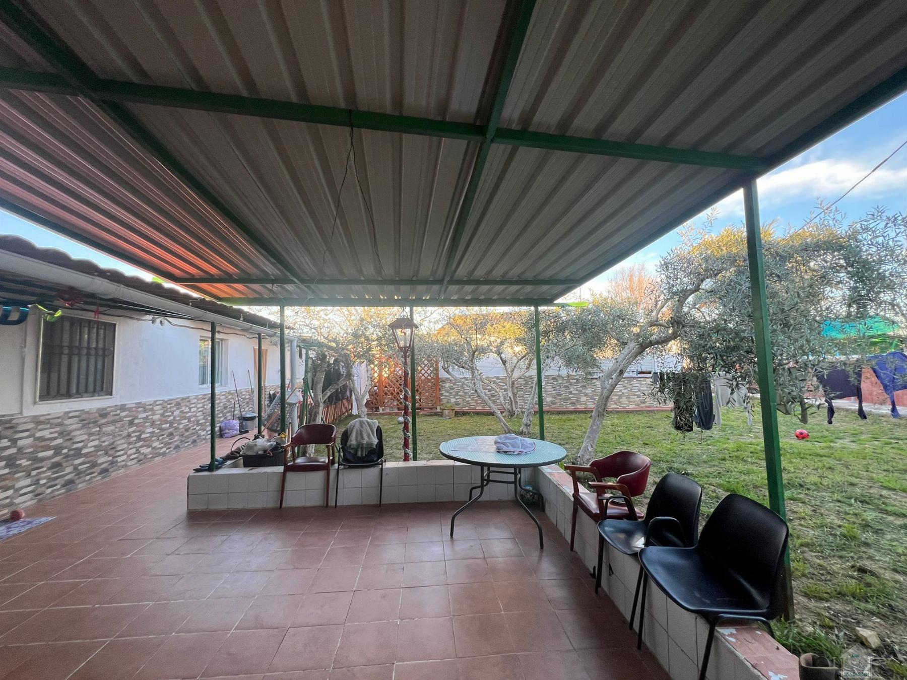 Venta de chalet en Carmona