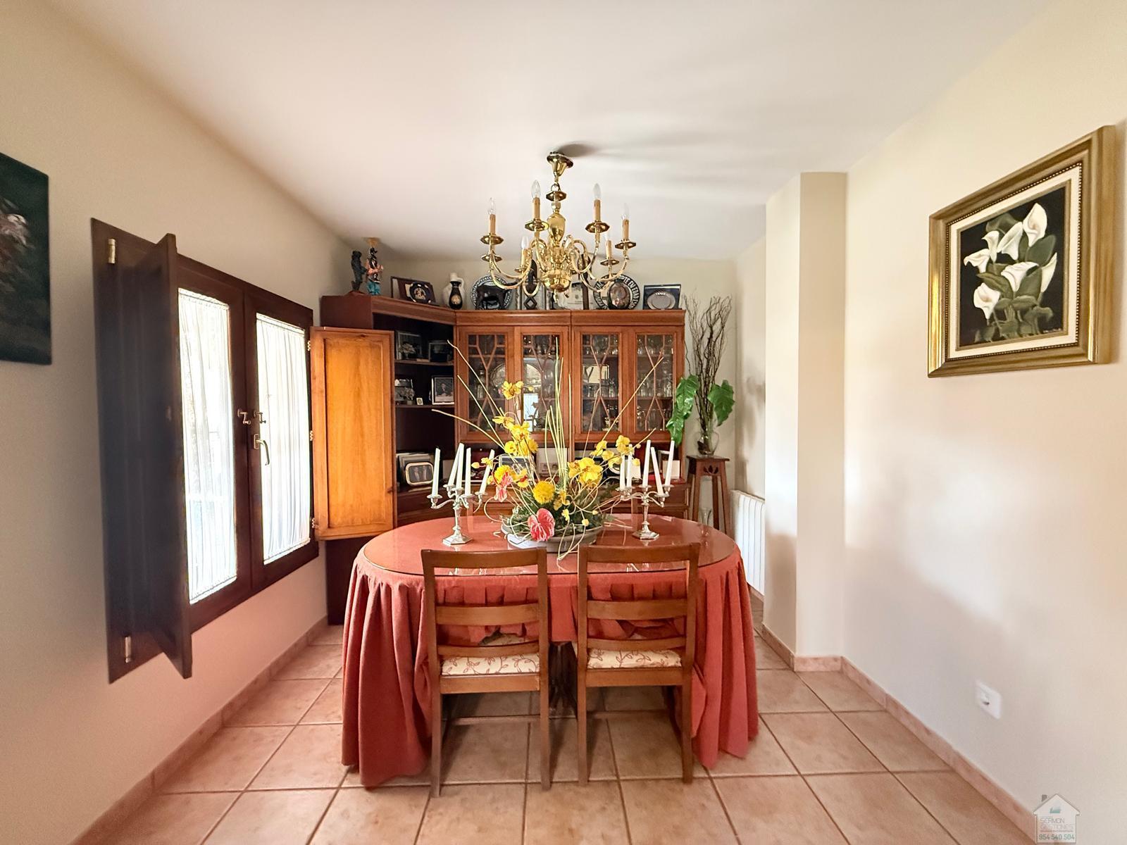 Venta de chalet en Dos Hermanas