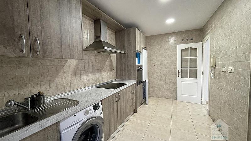 For sale of flat in Manilva